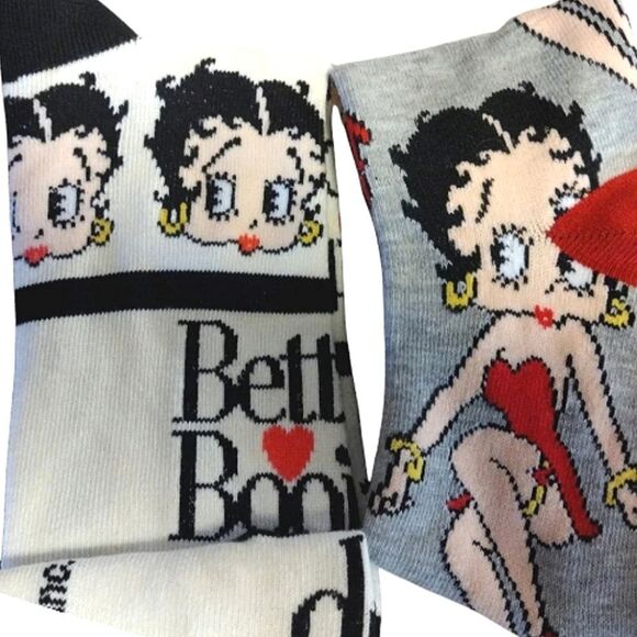 Betty Boop Printed 4 Pairs Assorted Socks and Accessories Bundle NWT - Picture 2 of 16